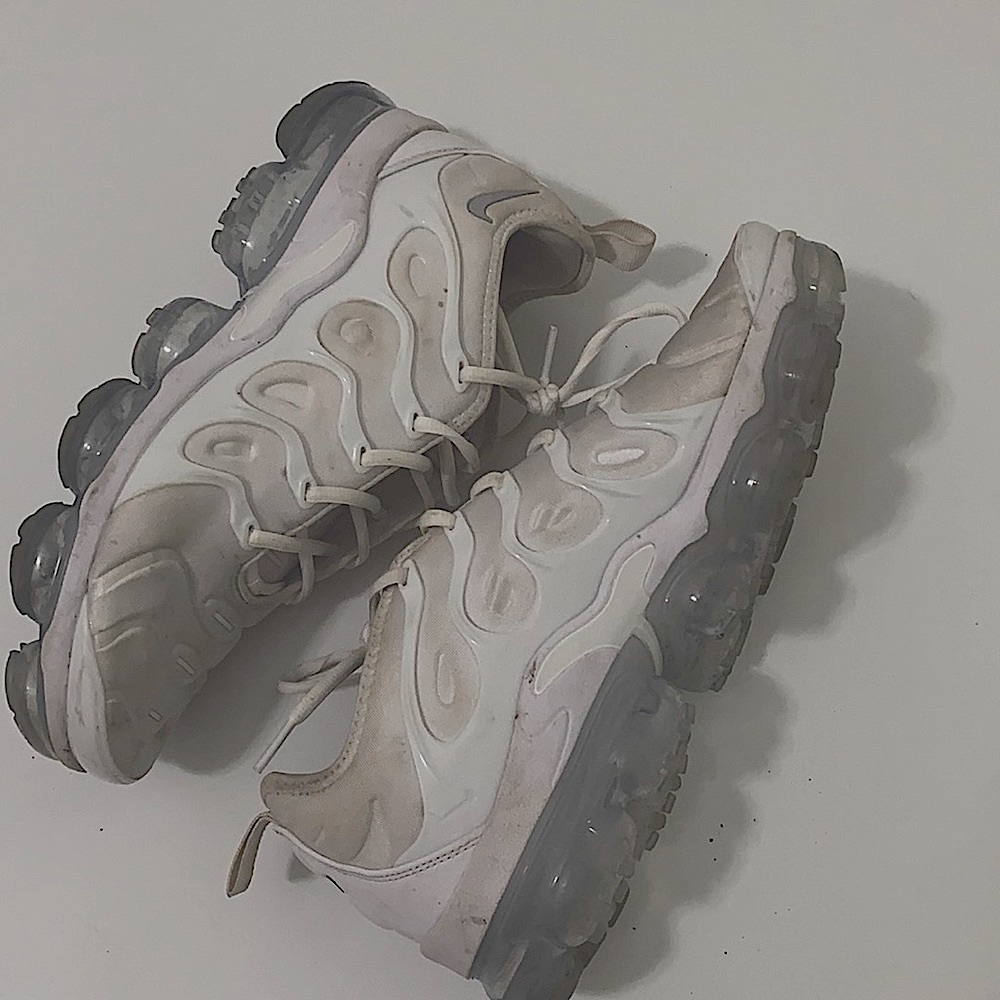 Nike Vapormax Plus. Feel the vibrance and style!